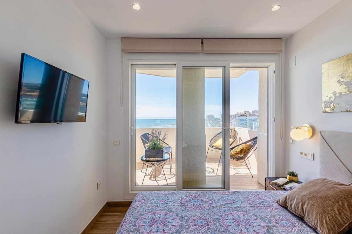 797 Holiday Rentals - Benalbeach- Moderno Piso Para 5 Con Vistas Al Mar Benalmádena Zewnętrze zdjęcie