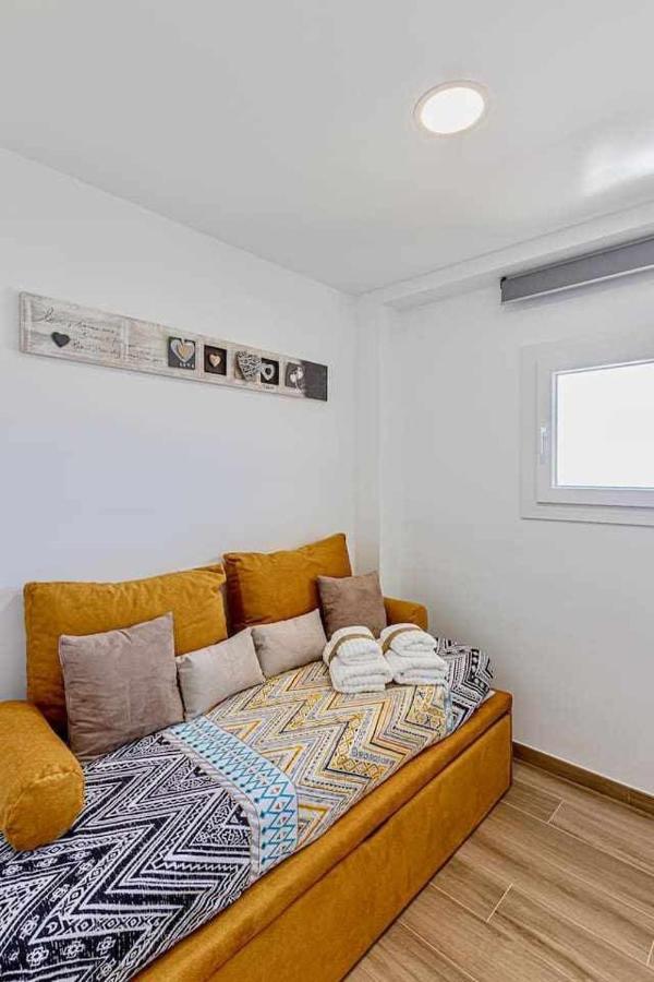 797 Holiday Rentals - Benalbeach- Moderno Piso Para 5 Con Vistas Al Mar Benalmádena Zewnętrze zdjęcie