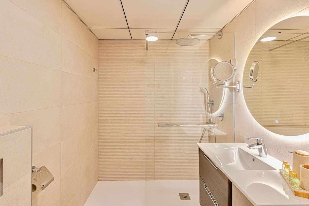 797 Holiday Rentals - Benalbeach- Moderno Piso Para 5 Con Vistas Al Mar Benalmádena Zewnętrze zdjęcie